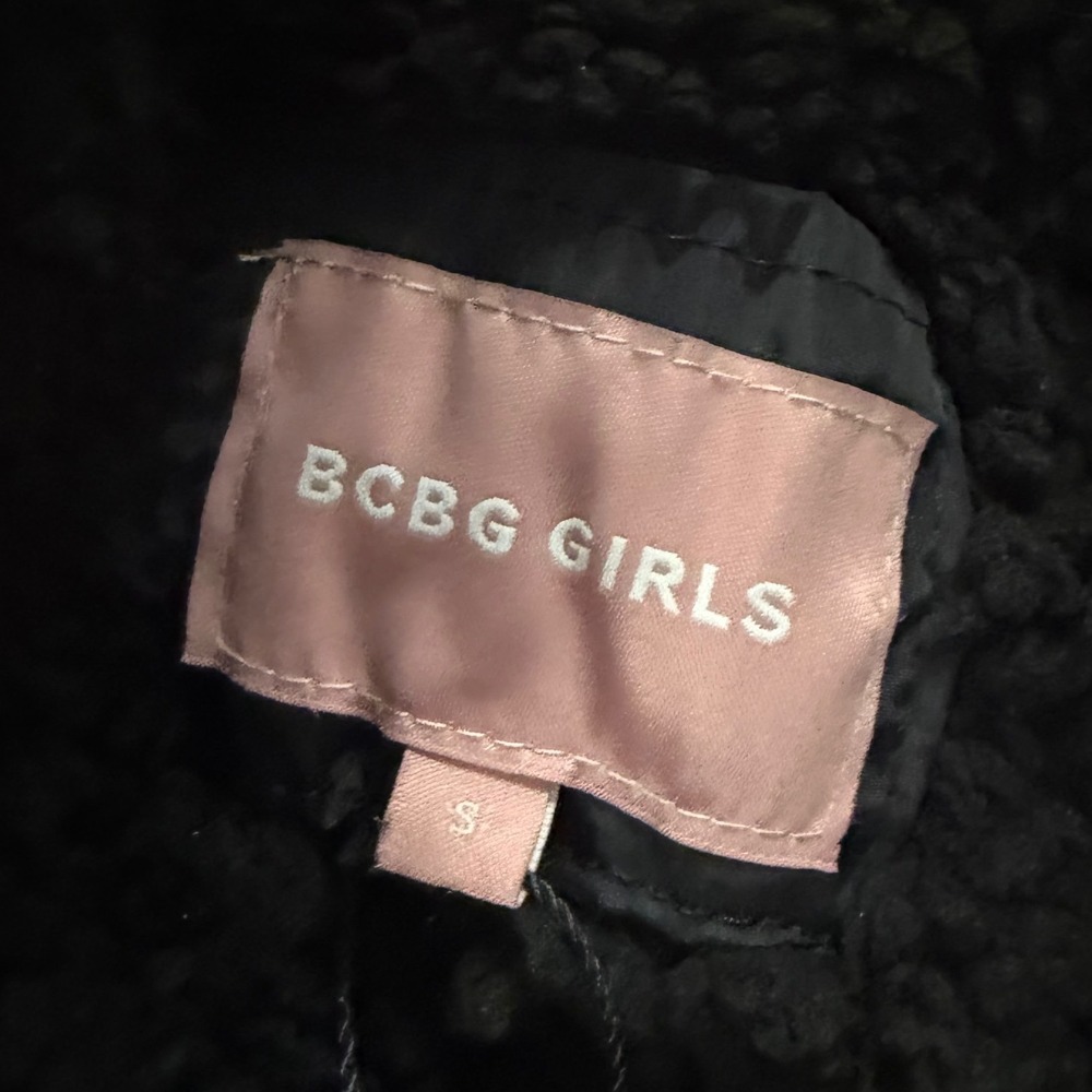 BCBG Girls Black Quilted Puffer Jacket Faux Fur Hood Rose Gold Size S Coat - Picture 2 of 9